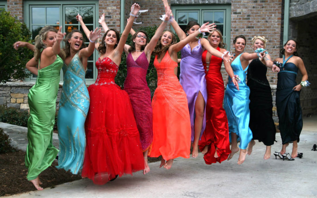 ​The Ultimate Guide to Homecoming Dresses: Finding Your Dream Dress for the Perfect Night